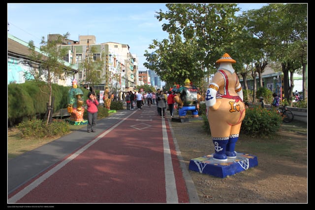 《遊記—高雄》高鐵高捷一日遊Part6~鹽埕站勞工博物館&駁二藝術特區 - 第22張圖 《遊記—高雄》高鐵高捷一日遊Part6~鹽埕站勞工博物館&駁二藝術特區