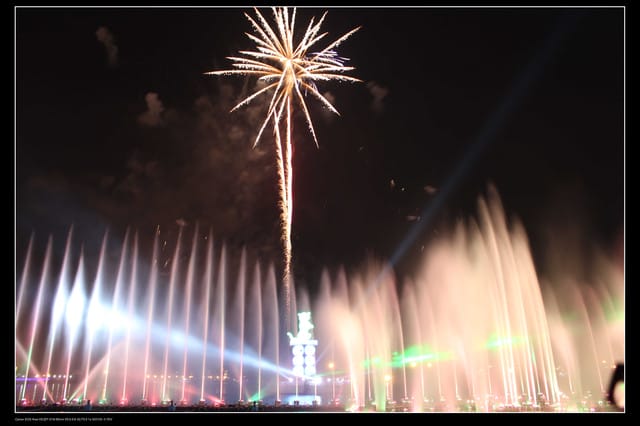 《遊記—高雄》高鐵高捷一日遊Part7～高雄燈會藝術節（光榮碼頭）