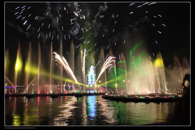 《遊記—高雄》高鐵高捷一日遊Part7～高雄燈會藝術節（光榮碼頭）