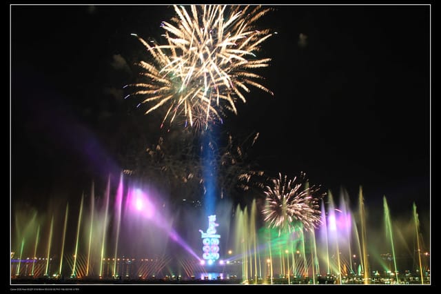 《遊記—高雄》高鐵高捷一日遊Part7～高雄燈會藝術節（光榮碼頭）