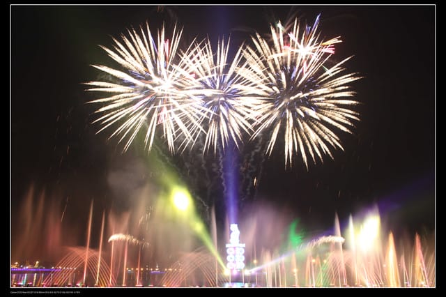 《遊記—高雄》高鐵高捷一日遊Part7～高雄燈會藝術節（光榮碼頭）