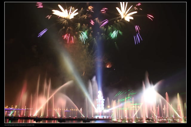 《遊記—高雄》高鐵高捷一日遊Part7～高雄燈會藝術節（光榮碼頭）