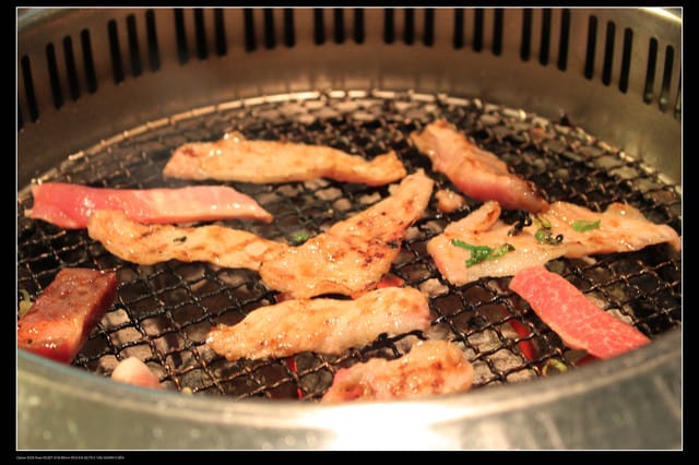 《食記—竹北》二訪桃太郎炭火燒肉吃到飽～再遠也值得