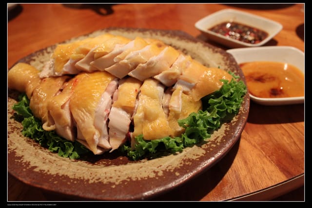 《食記—龍潭》老頭擺客家菜～剛剛吃的土雞在屋頂上？！