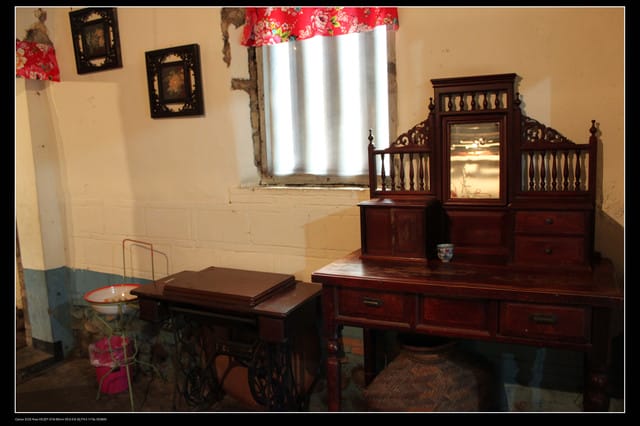 《食記—龍潭》老頭擺客家菜～剛剛吃的土雞在屋頂上？！