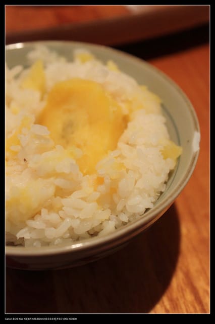 《食記—龍潭》老頭擺客家菜～剛剛吃的土雞在屋頂上？！