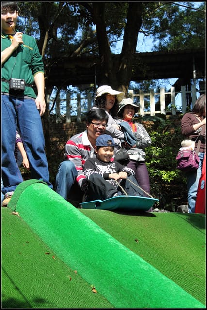 《遊記—苗栗》四方牧場（餵牛去，哞～）