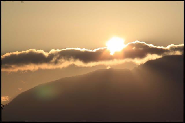 《遊記—嘉義》阿里山二日遊～祝山觀日出
