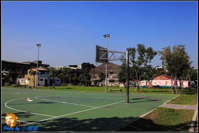 《隨拍—新北板橋》學生創意玩色～力行新村彩繪村