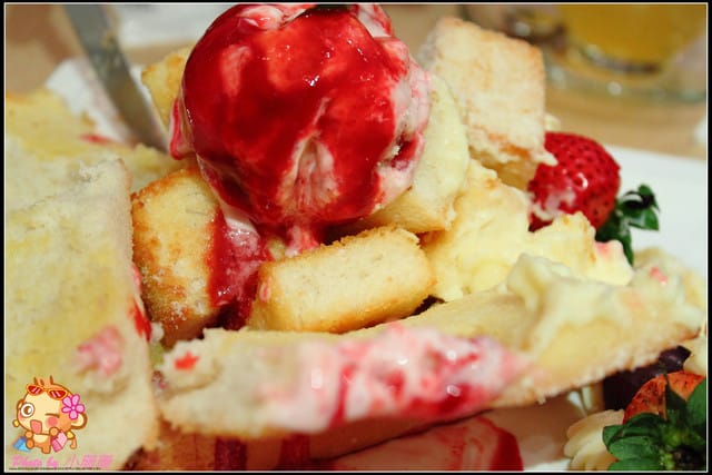 《食記—台北》跳舞香水～戴上威尼斯華麗面具，炫麗神秘的歐風下午茶