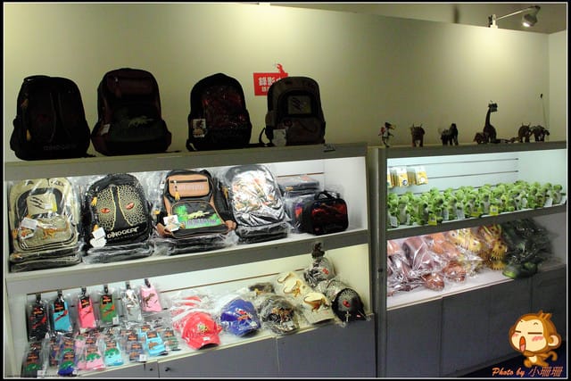 《遊記—台北》恐龍登陸台北？！～恐龍夢公園展覽in松山文創園區