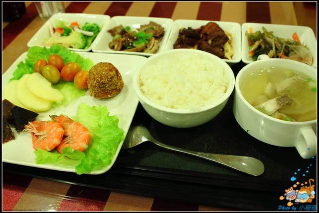 《遊記—屏東小琉球》杉板灣觀海Villa～海灣美景近在眼前