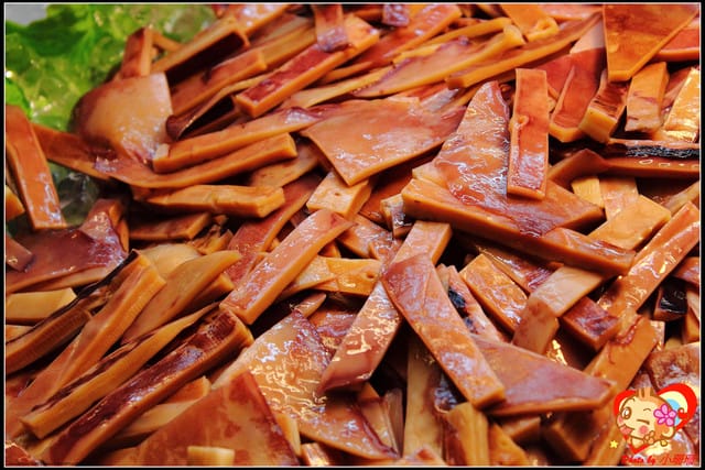 《食記—基隆》就愛基隆夜市小吃啦！