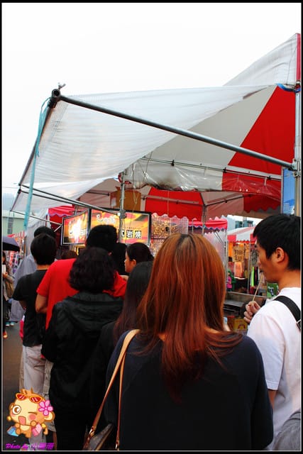 《食記—新北泰山》輔大花園夜市～嚇！！超鬼扯的人潮！！