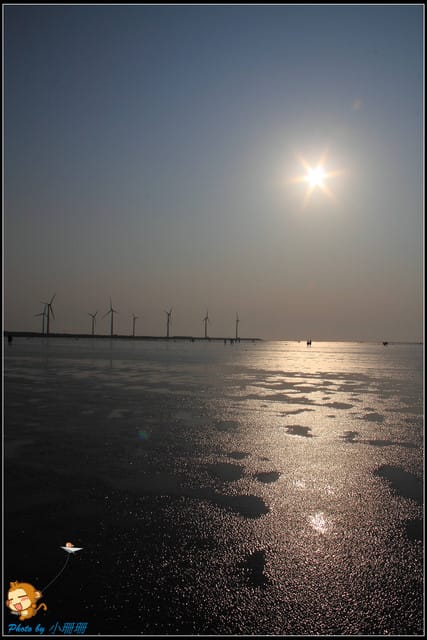 《遊記—台中》被夕陽染紅的高美濕地