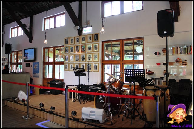 《食記—台北》小山堂餐廳（松山文創園區）～隱藏都市中的綠意盎然！