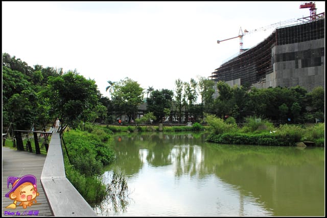 《食記—台北》小山堂餐廳（松山文創園區）～隱藏都市中的綠意盎然！