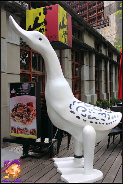 《食記—台北》小山堂餐廳（松山文創園區）～隱藏都市中的綠意盎然！