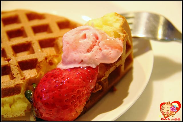 《廣宣—台北萬華》Oyami café～不小心踏入了白色夢幻森林！