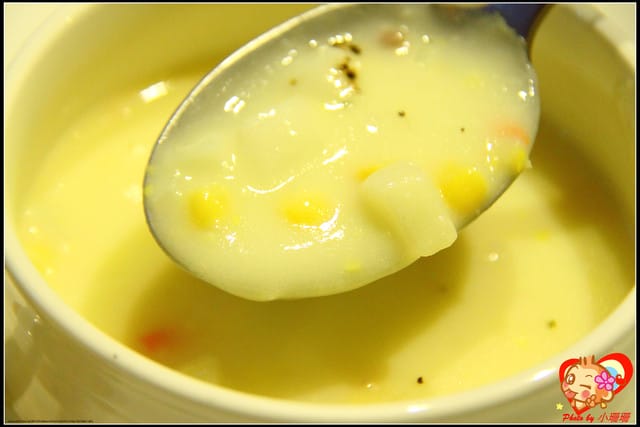 《廣宣—台北萬華》Oyami café～不小心踏入了白色夢幻森林！