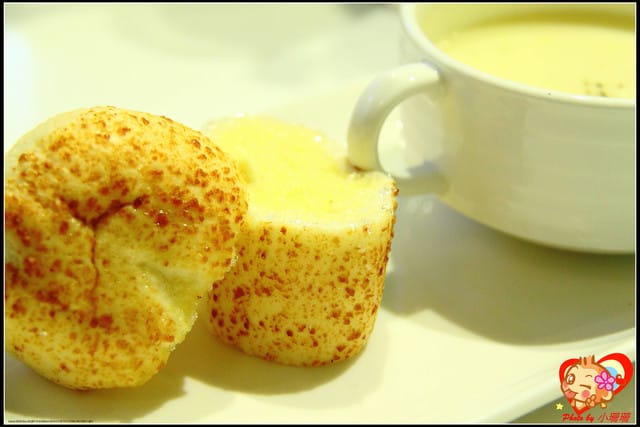 《廣宣—台北萬華》Oyami café～不小心踏入了白色夢幻森林！