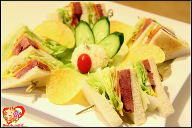 《廣宣—台北萬華》Oyami café～不小心踏入了白色夢幻森林！