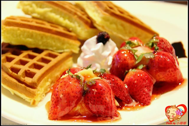 《廣宣—台北萬華》Oyami café～不小心踏入了白色夢幻森林！