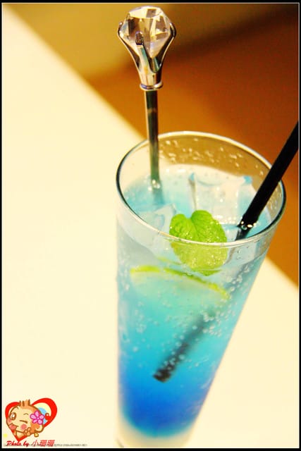 《廣宣—台北萬華》Oyami café～不小心踏入了白色夢幻森林！