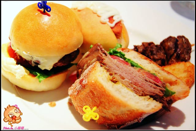 《廣宣—台北》歐華酒店地中海牛肋排館下午茶～精緻蛋糕吃到飽！