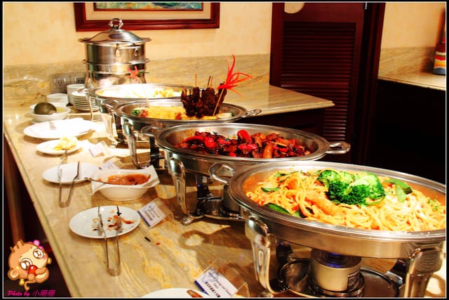 《廣宣—台北》歐華酒店地中海牛肋排館下午茶～精緻蛋糕吃到飽！