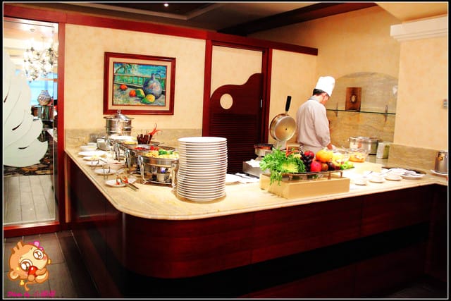 《廣宣—台北》歐華酒店地中海牛肋排館下午茶～精緻蛋糕吃到飽！