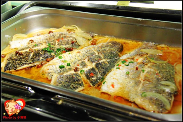 《食記—台南》桂田酒店心巴黎百匯餐廳～心目中第一名的buffet！！