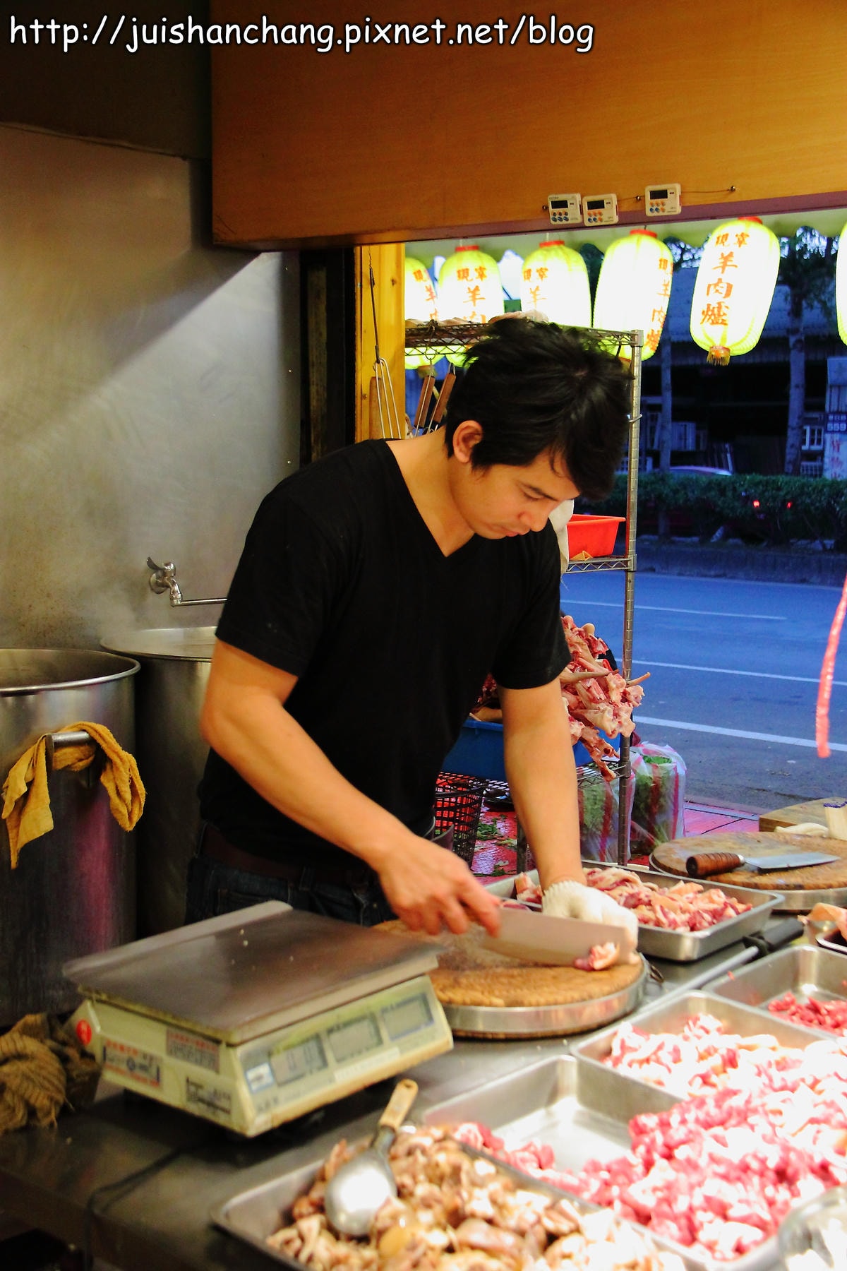 《食記—彰化/桃園》溪湖阿枝羊肉店VS桃園來來羊肉爐PK大賽