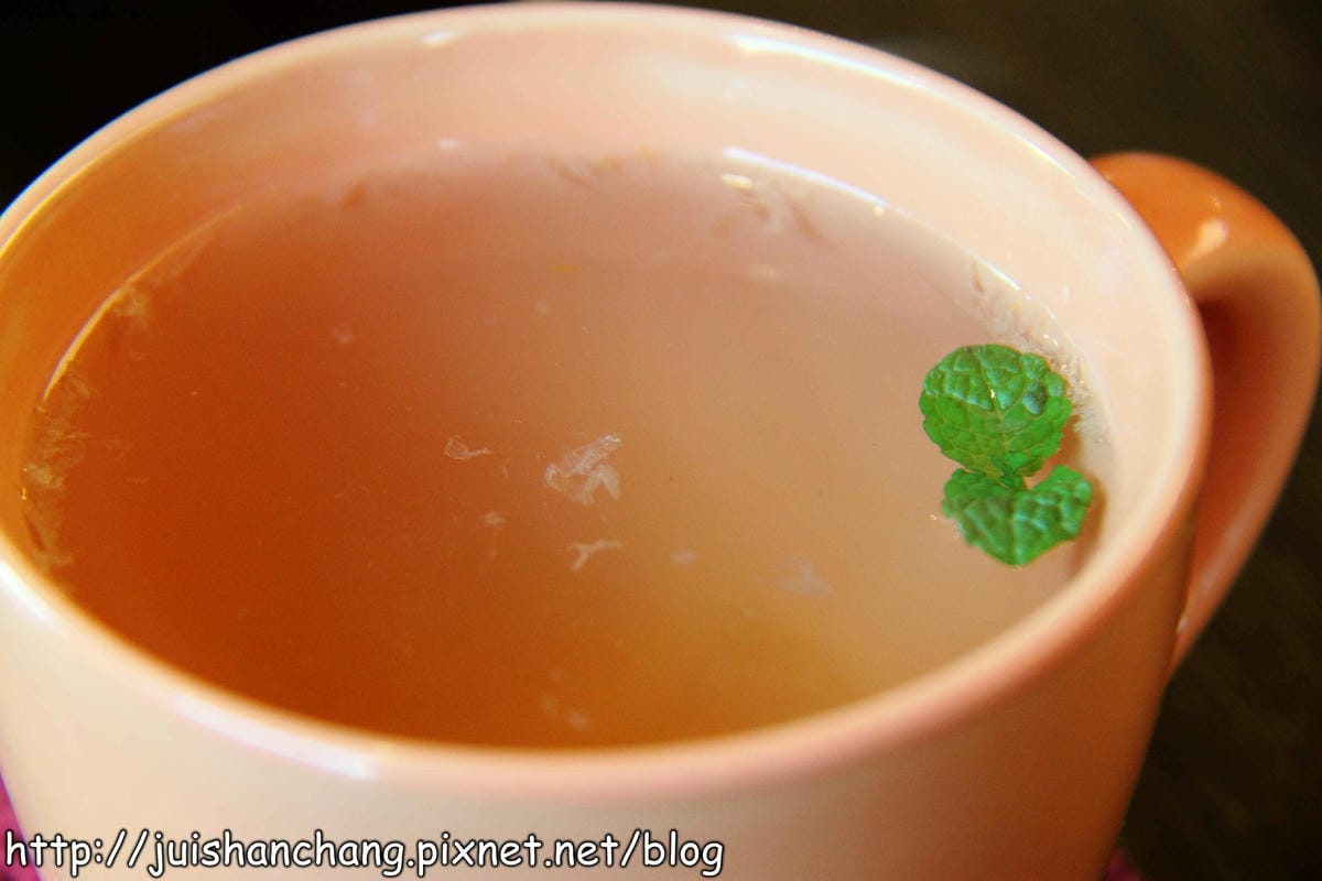 《食記—台中》小豚輕食Kobuta brunch～等再久也甘願的超級平價夢幻鬆餅！