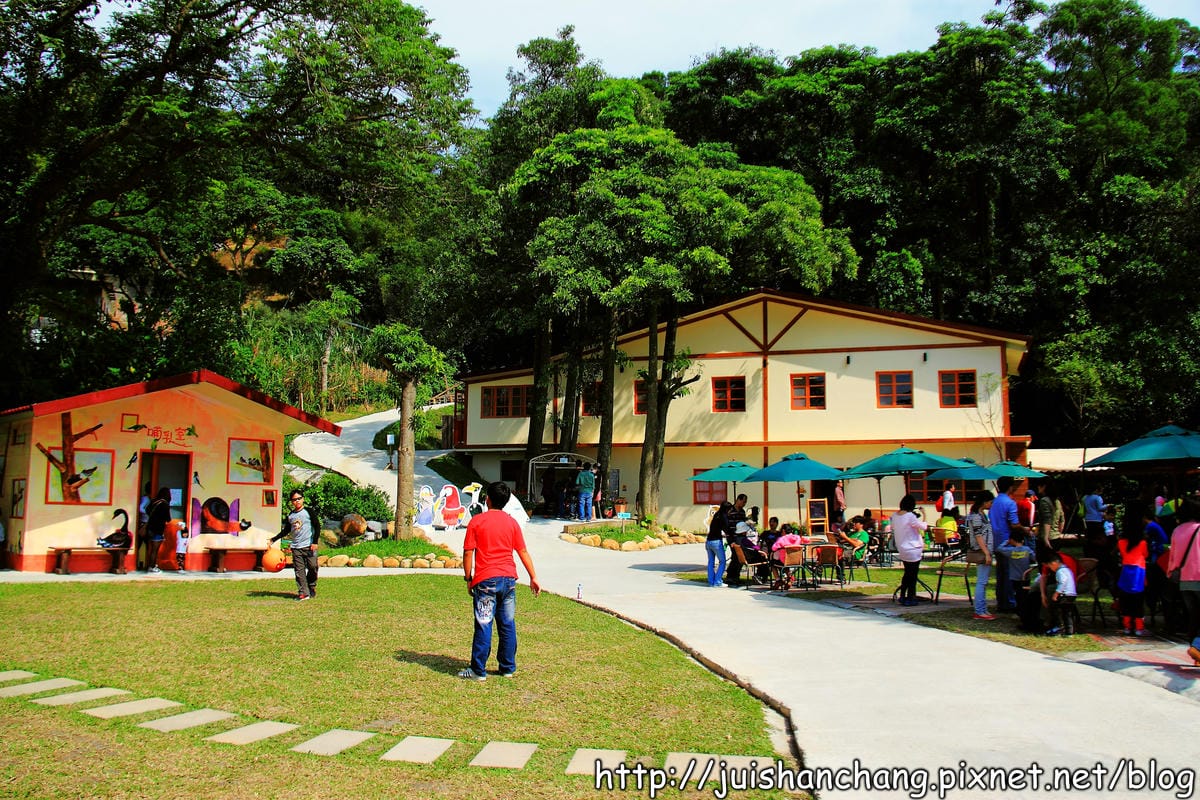 《遊記—新竹新埔》森林鳥花園～戶外親子花園賞鳥趣(已歇業)
