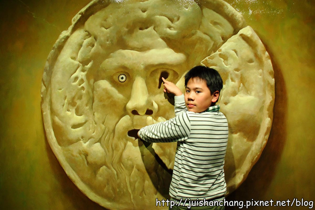 【遊記—台北】DARK ART．夜光3D藝術展～酷炫又好玩的魔幻體驗！