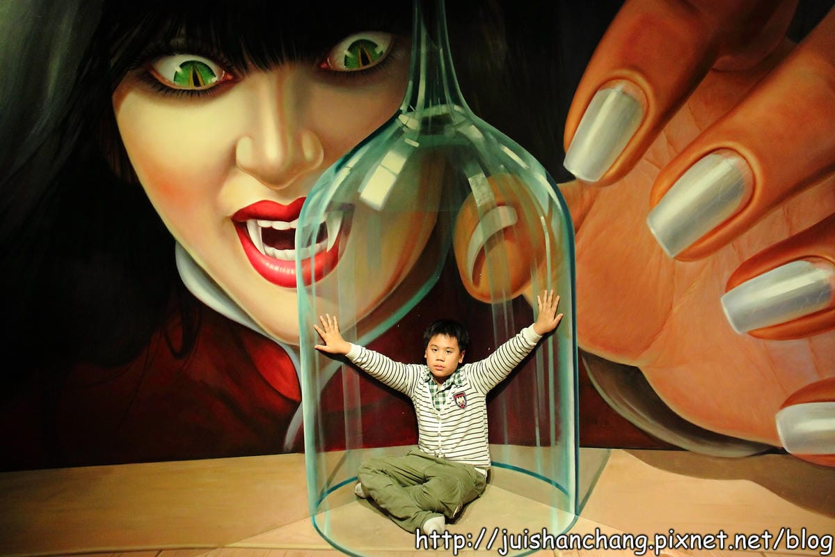 【遊記—台北】DARK ART．夜光3D藝術展～酷炫又好玩的魔幻體驗！