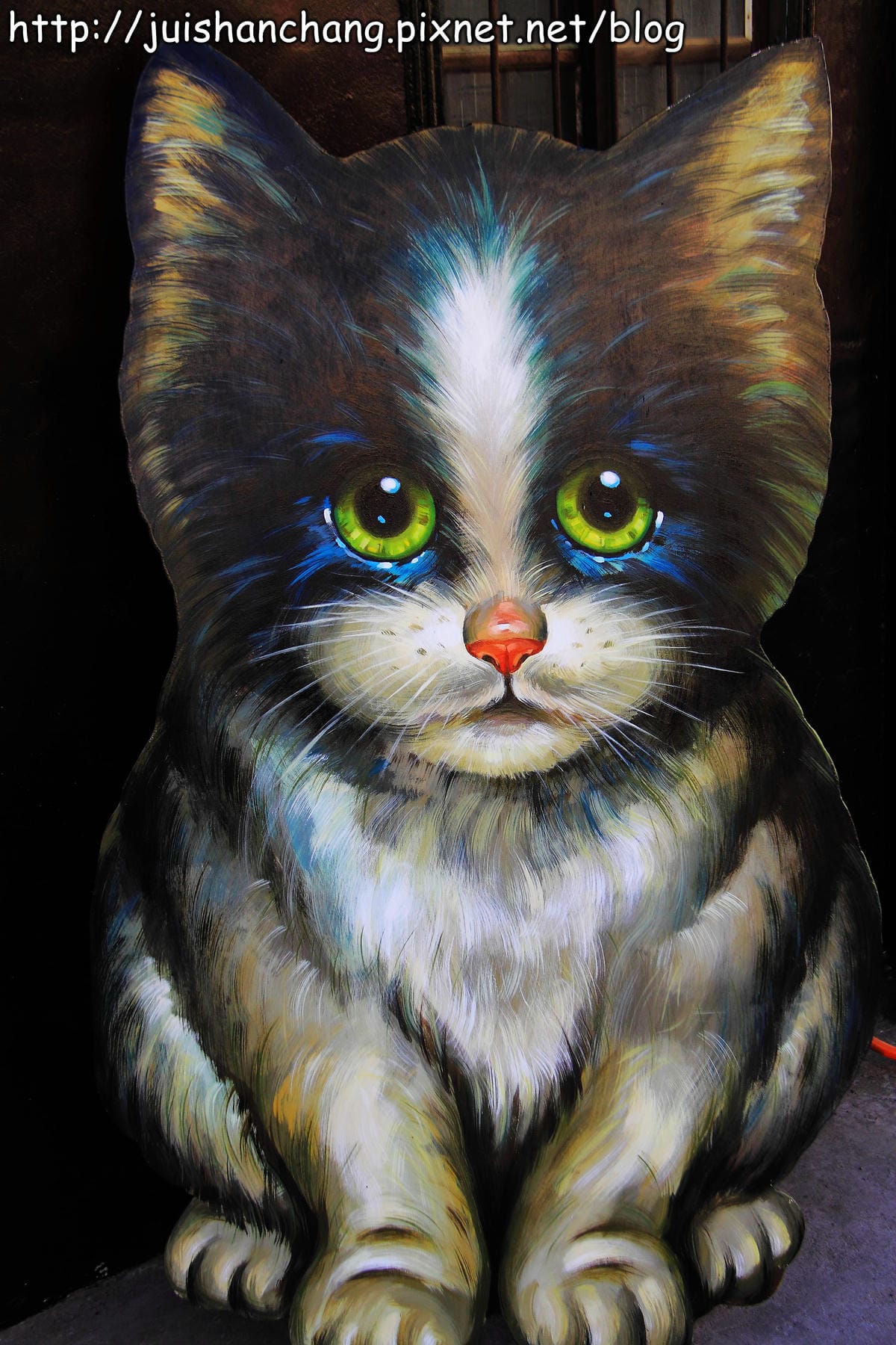 【遊記—雲林。虎尾】頂溪社區‧屋頂上的貓～一起來玩躲貓貓吧！