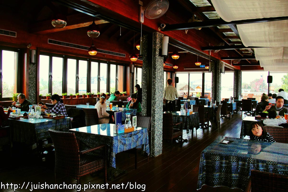 【廣宣—台中后里】星月大地景觀餐廳～大手牽小手來去峇里島？！　