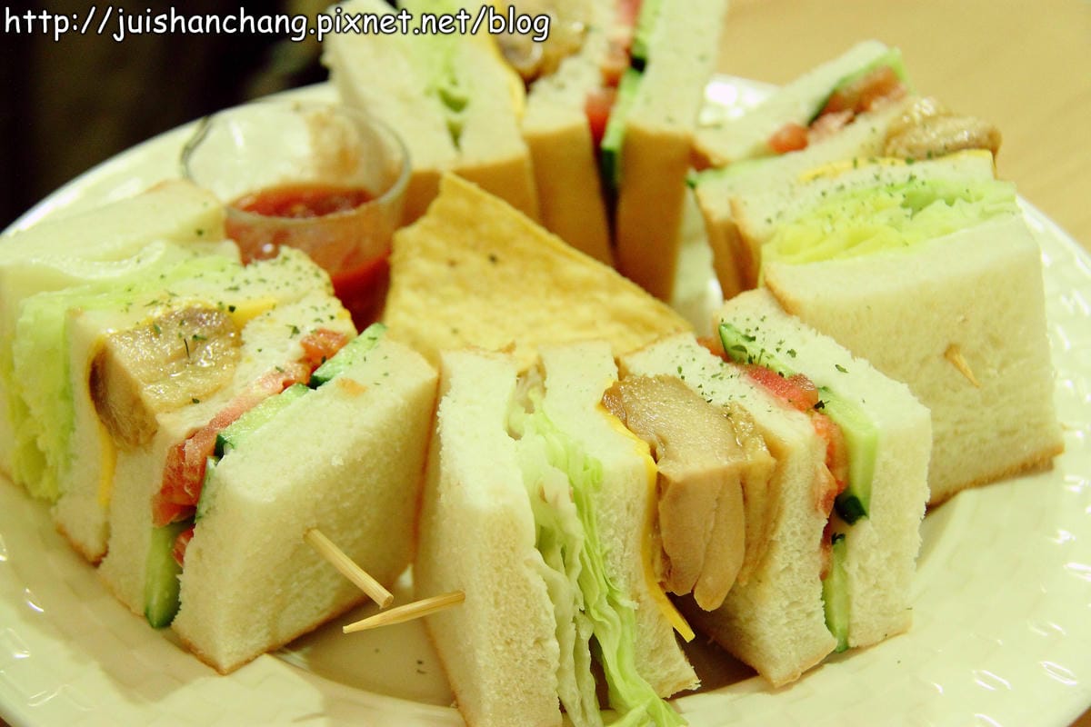 【食記—台北】Sam咖啡～大眼怪陪妳喝咖啡！