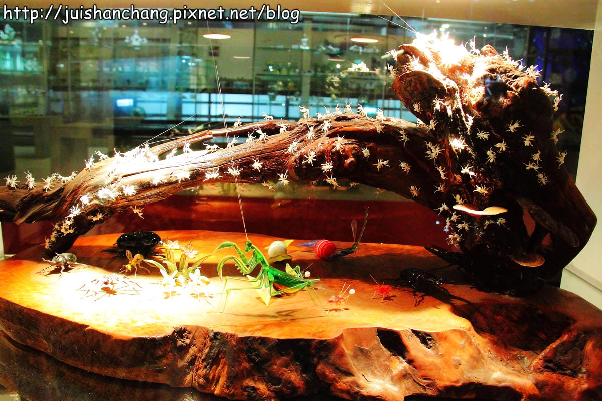 【遊記—彰化鹿港】台灣玻璃館～與世界獨一無二玻璃廟