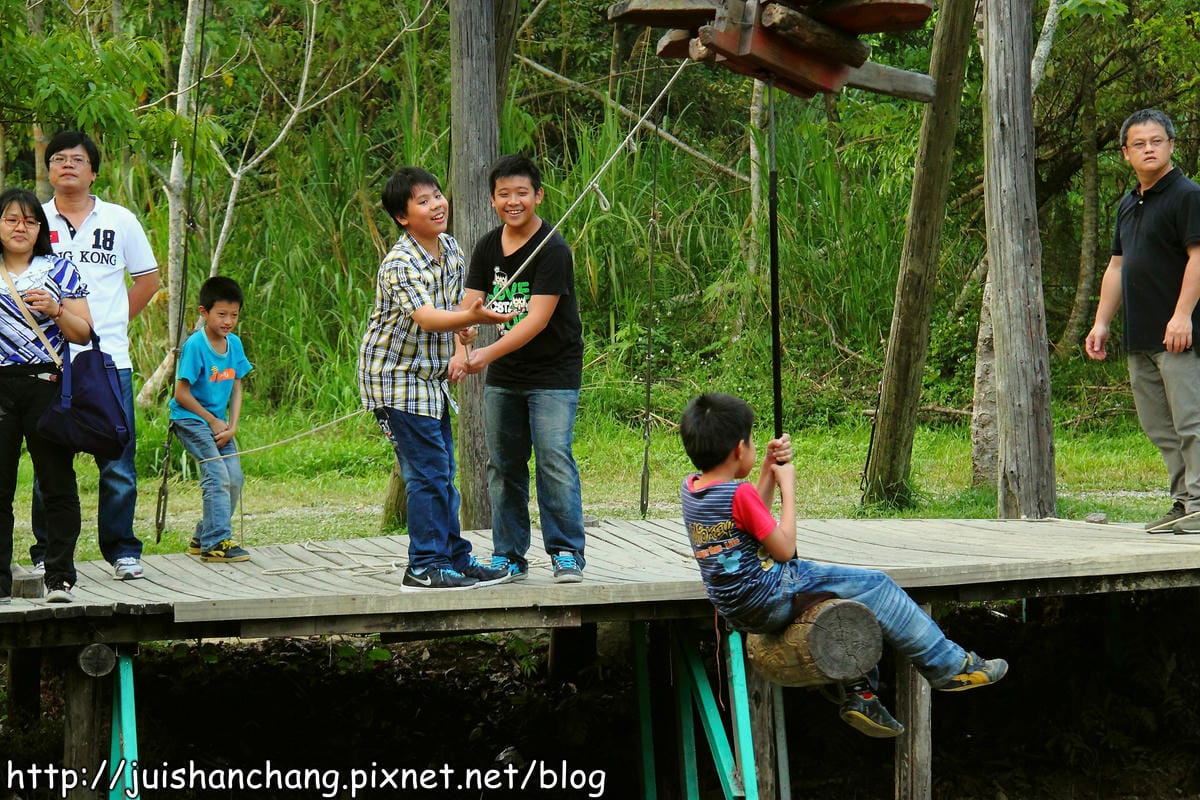 【遊記—2014全台螢火蟲季】牛伯伯生態蝴蝶園VS草湳濕地～螢光趴踢攤！