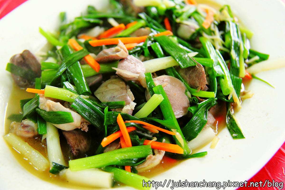 【食記—宜蘭】上旺土雞城～鐵皮屋裡“藏”嫩雞？！　　