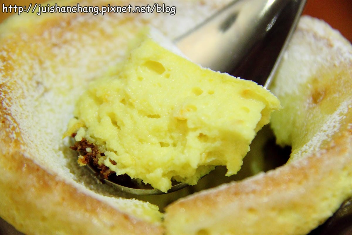 【食記—台北】咖啡瑪榭Café Marché～夢幻甜點，女孩兒一起尖叫吧！