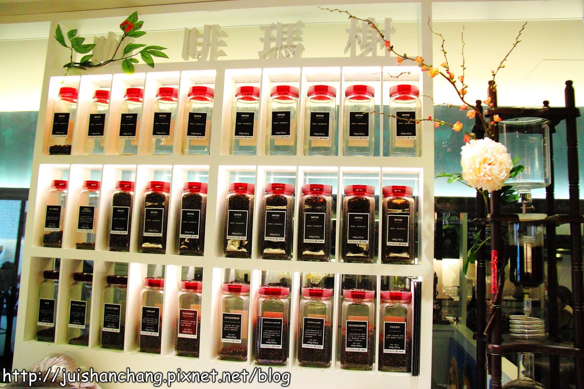 【食記—台北】咖啡瑪榭Café Marché～夢幻甜點，女孩兒一起尖叫吧！