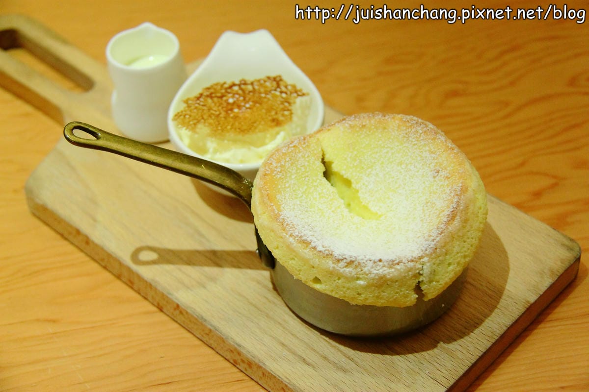 【食記—台北】咖啡瑪榭Café Marché～夢幻甜點，女孩兒一起尖叫吧！