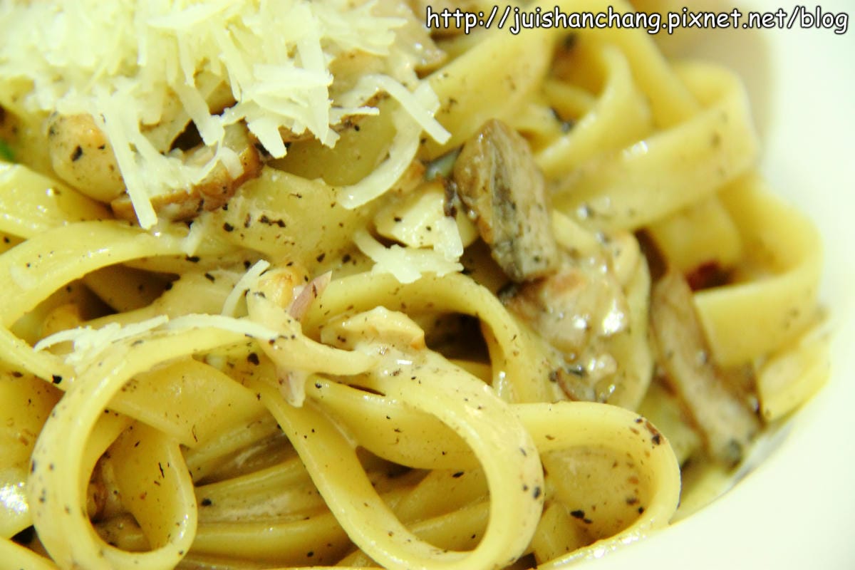 【食記—台北】咖啡瑪榭Café Marché～夢幻甜點，女孩兒一起尖叫吧！