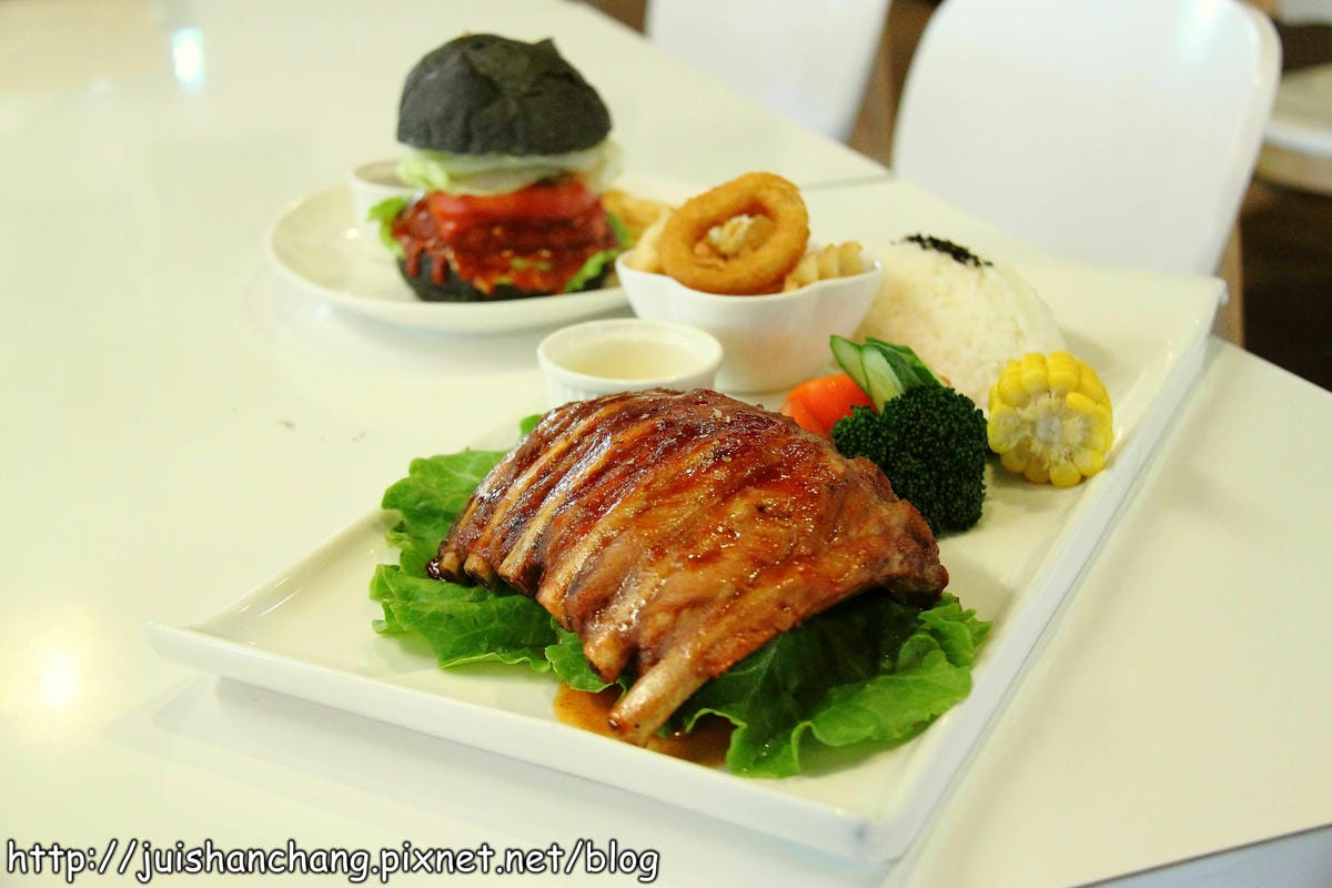 【廣宣—台中】異想空間公仔主題餐廳～超夢幻電影公仔大集合！