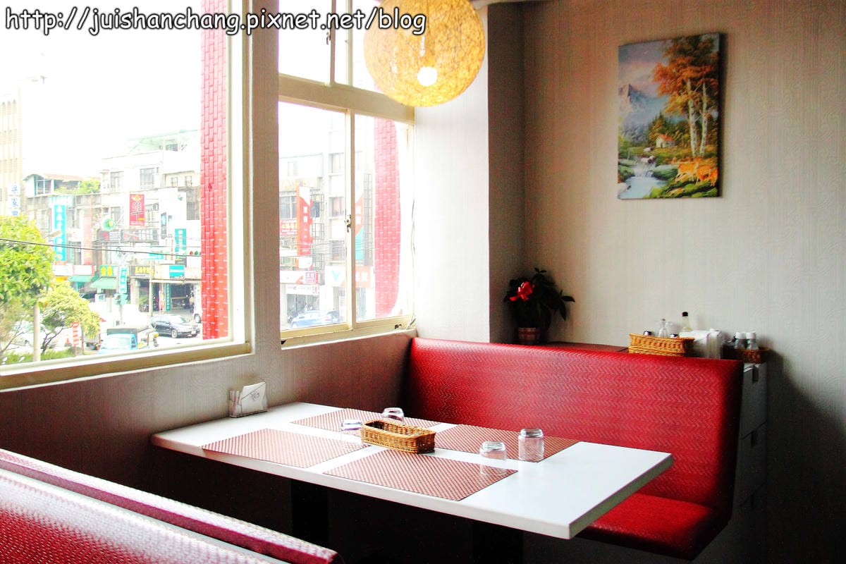 【廣宣—桃園中壢】美食無敵家異國風味餐廳～空姐帶你吃美食！