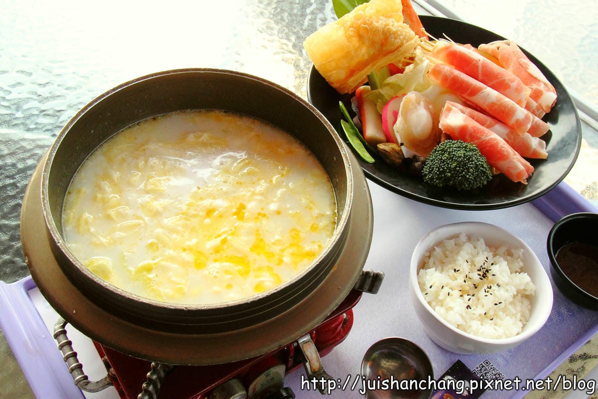 【南投猴探井旅遊景點】星月天空景觀餐廳～擁抱360度美景！